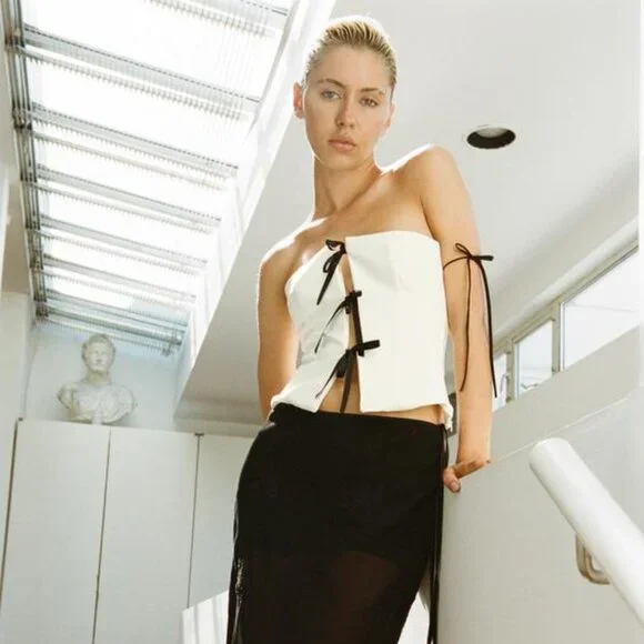 ほぼ未使用品✨【 ZARA 】ホワイトプレート7枚セット直径31.5cm 2025年最新】ZARA HOME 食器の人気アイテム - メルカリ